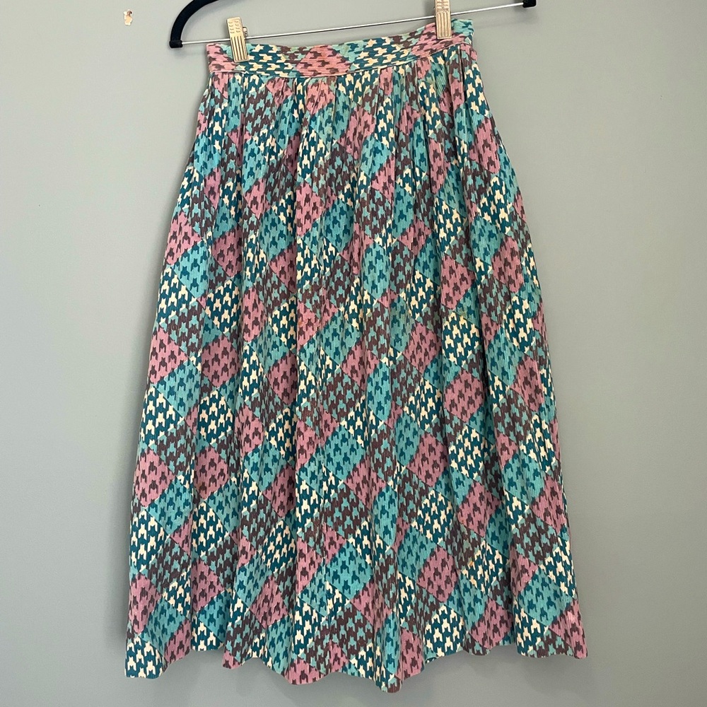 Vintage  pleated corduroy high waisted skirt